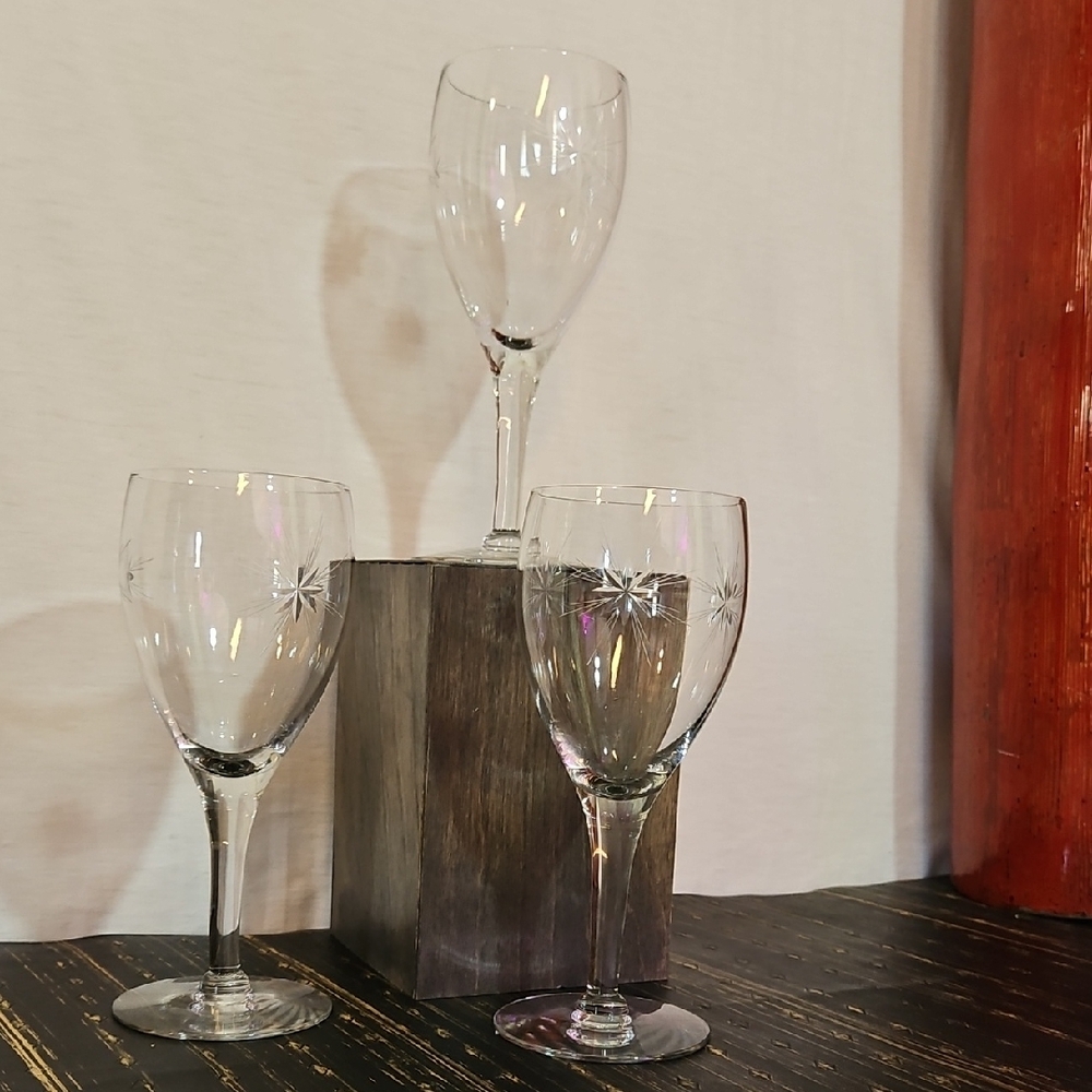 Elegant Clear Water Goblet Set Of 3 1950s Atomic Cystal Vintage
